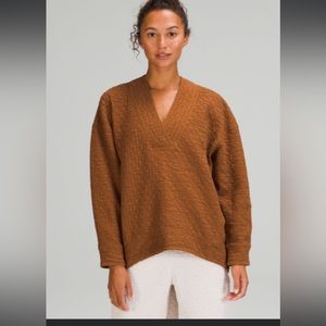 Lululemon rippled v neck pullover size 10 copper brown like new